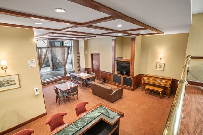 Building Photo - 2 S End Ave