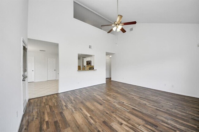 Building Photo - 32310 Archer Park