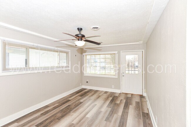 Building Photo - Coming soon! - Experience Urban Sophistica...