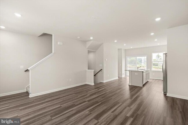 Building Photo - 118 Milburn Dr