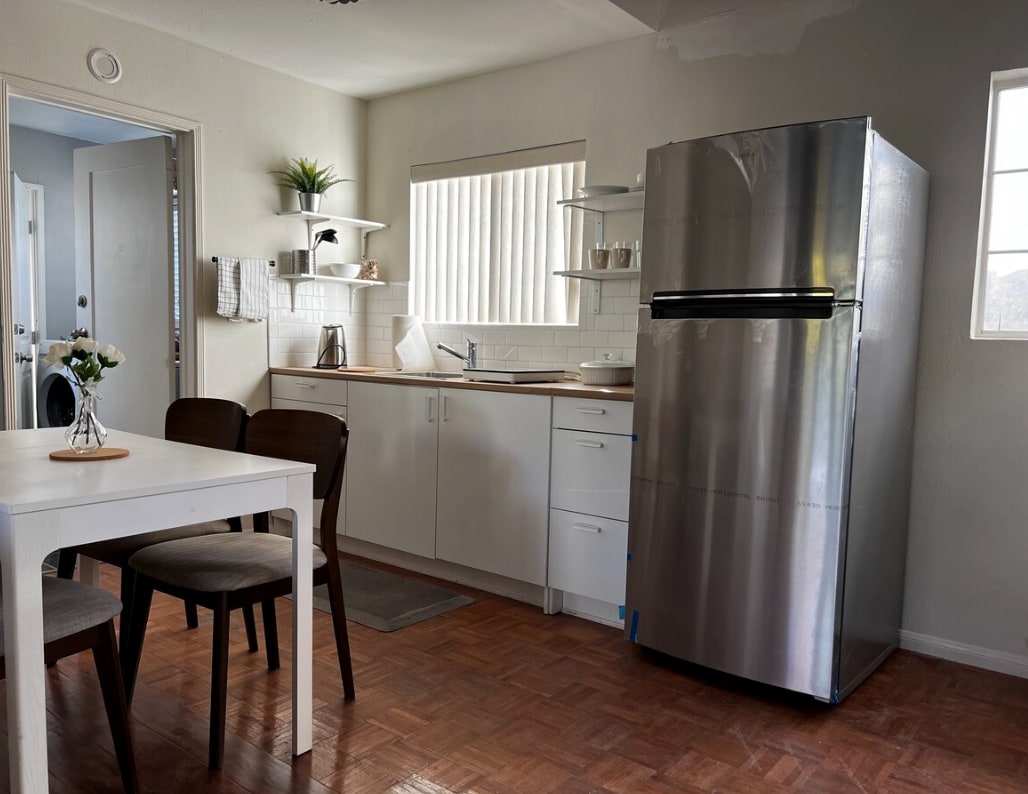 Building Photo - 1715 E Del Mar Blvd