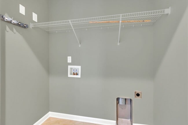 Building Photo - 305 Dursley Ln