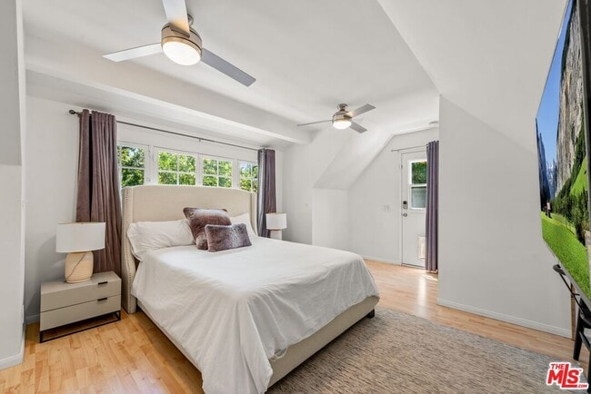 Building Photo - 23057 Sylvan St