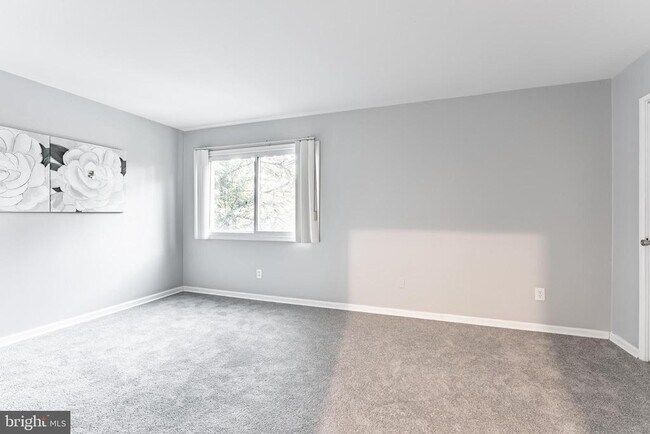 Building Photo - 2908 Kings Chapel Rd