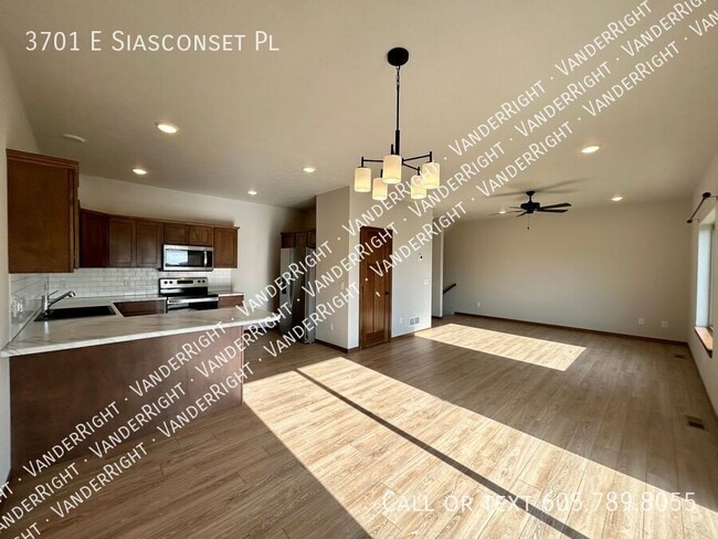 Building Photo - 3701 E Siasconset Pl