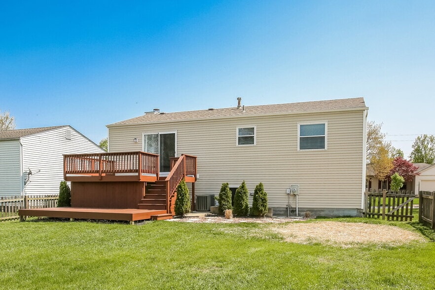Building Photo - 3524 En-Joie Dr