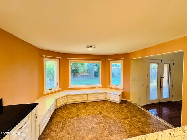 Building Photo - 4468 S Leoma Ln