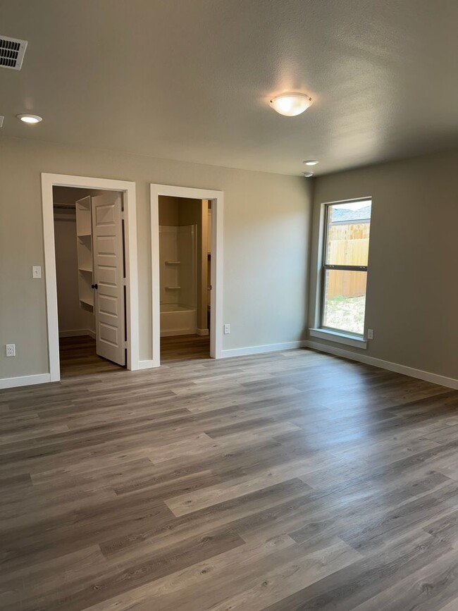 Building Photo - Brand new construction 3/2/2 CISD