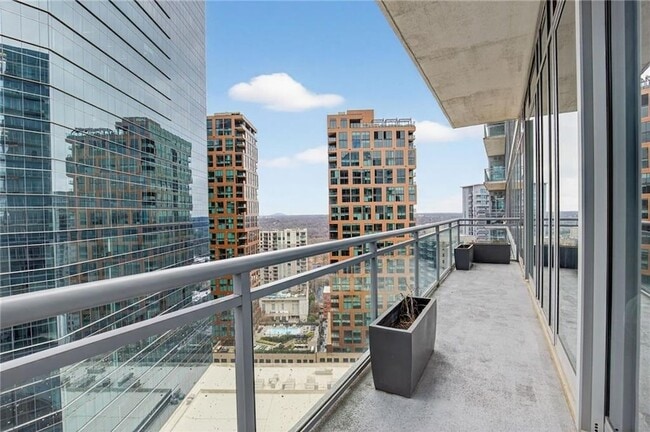 Building Photo - 1065 Peachtree St NE