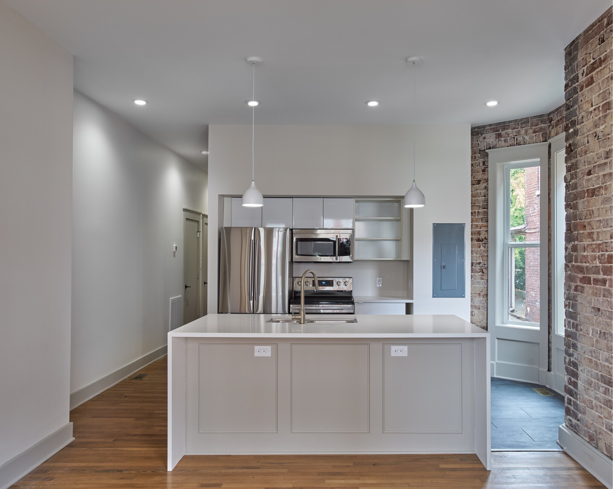 Building Photo - 509 N Central St