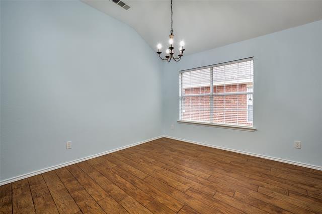Building Photo - 1617 Redwood Dr