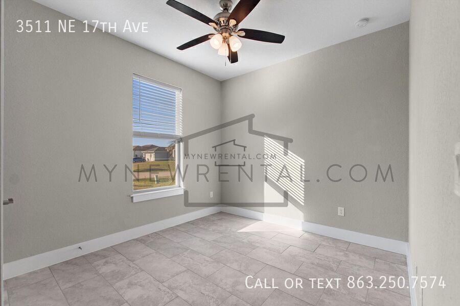 Building Photo - 3511 NE 17th Ave