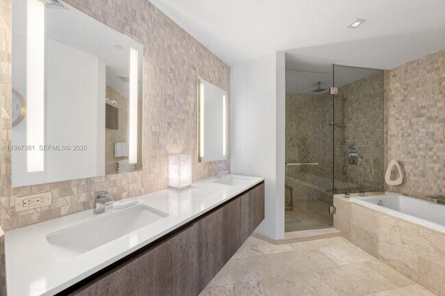 Building Photo - 88 SW 7th St