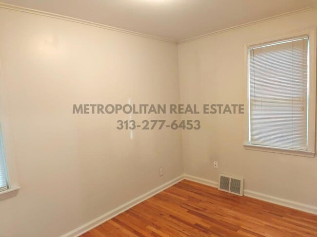 Building Photo - 1409 Royal Ave