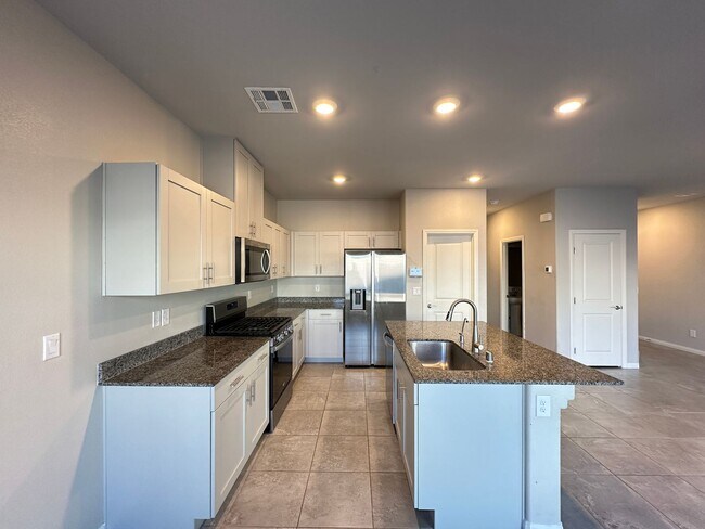 Building Photo - 7860 Pink Opal Ave