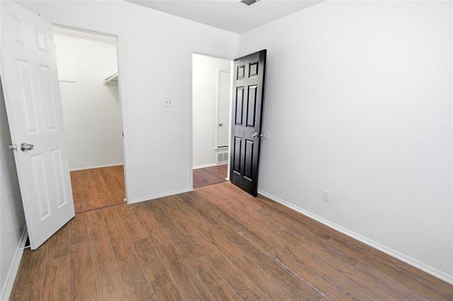 Building Photo - 3324 Green Ridge St