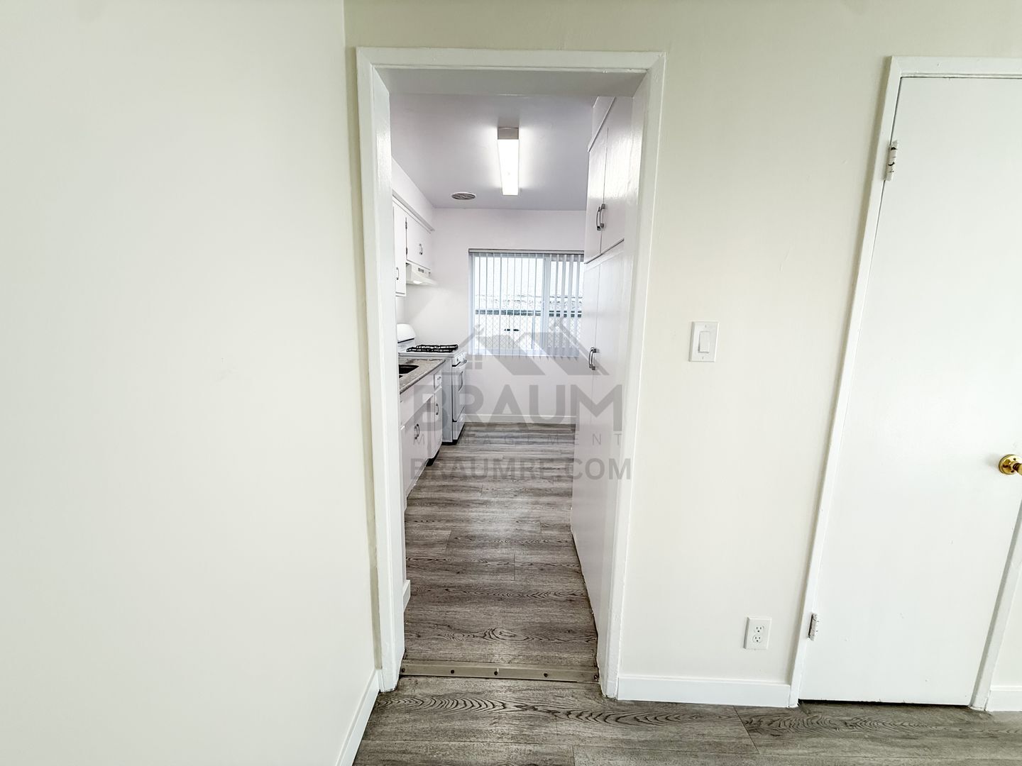 Building Photo - 5433 Sepulveda Blvd