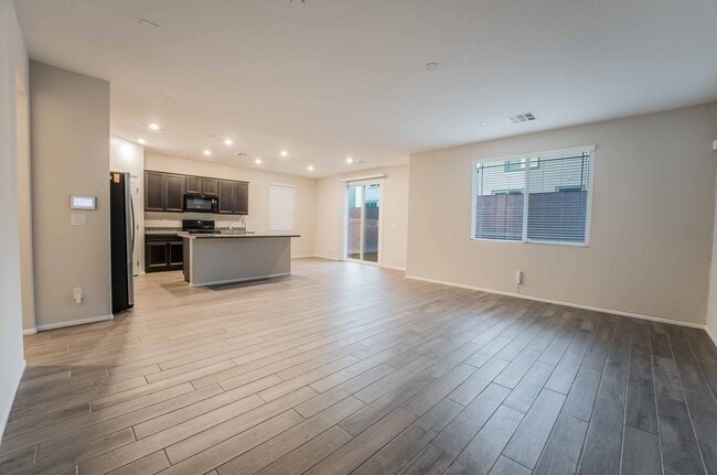 Building Photo - BEAUTIFUL BRAND NEW 2 STORY HOME FOR RENT!