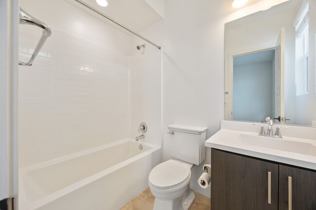 Building Photo - Modern 3-Bedroom Condo in Prime Azusa Loca...