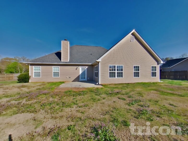 Building Photo - 1801 Fawn Ct