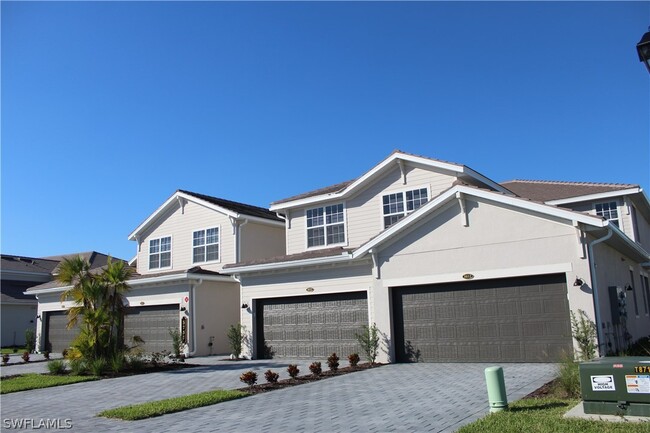 Building Photo - 5733 Oakmont Ct