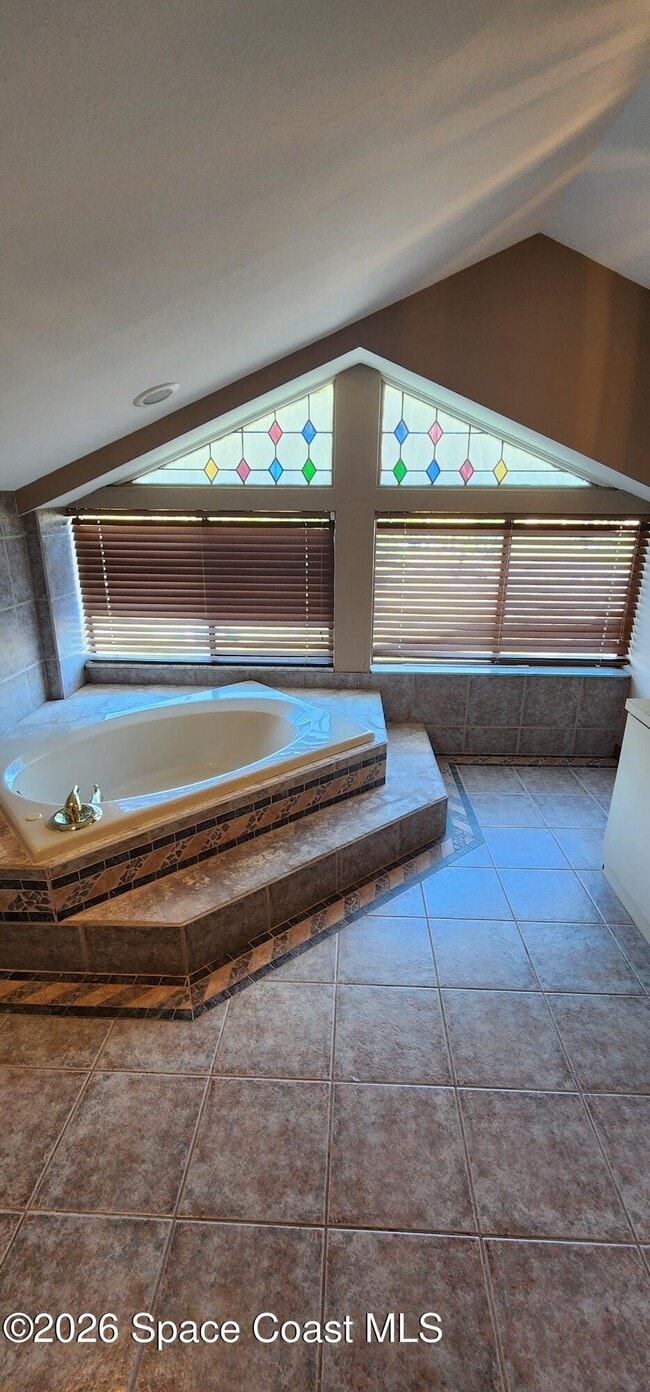 Building Photo - 2109 Hidden Grove Ln