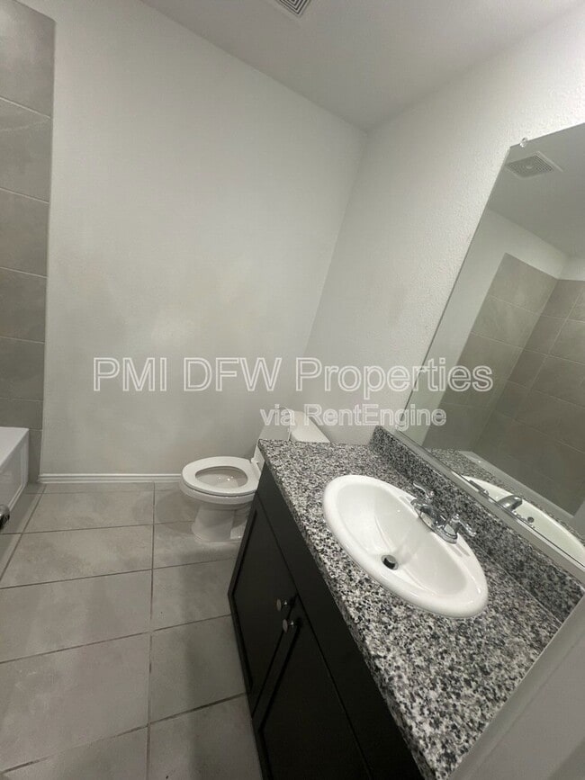 Primary Photo - 1638 Woodbrook Dr