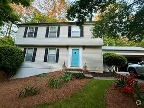 Building Photo - 9695 N Pond Cir