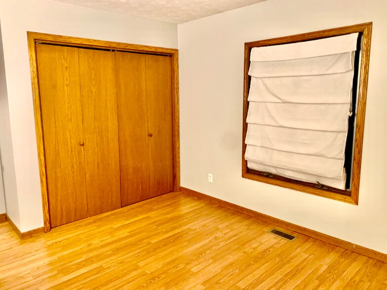 Building Photo - 14168 Nussbaum Rd