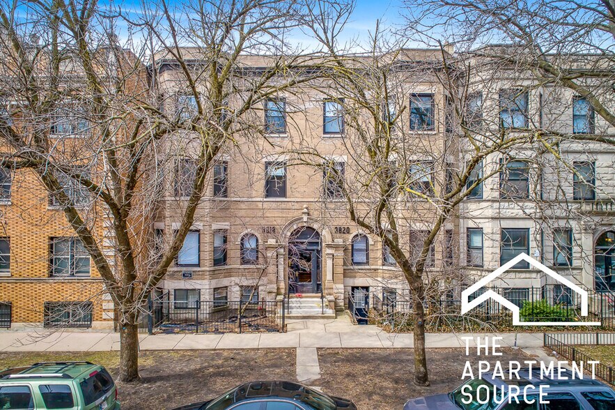 Building Photo - 3820 N Sheffield Ave