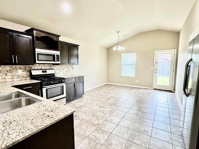 Building Photo - 16084 S 88th Pl E