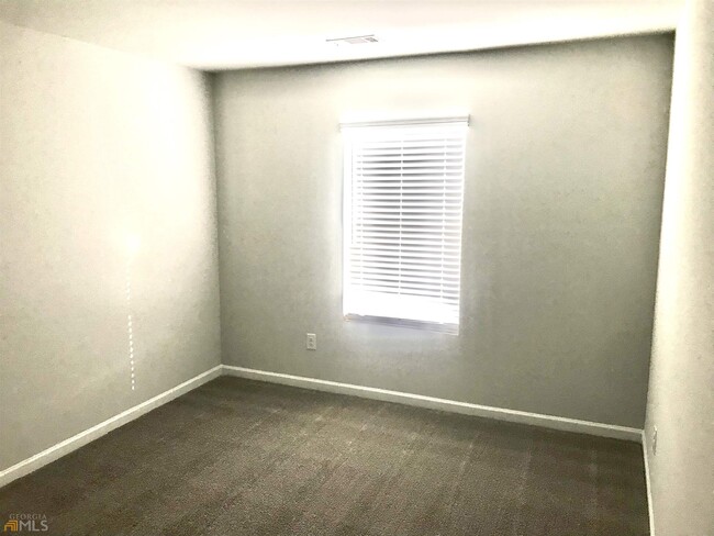 Building Photo - 110 Ison Woods Ct