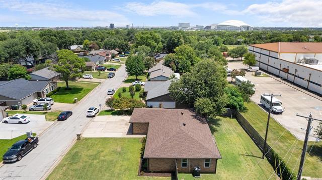 Building Photo - 414 Hallmark Dr