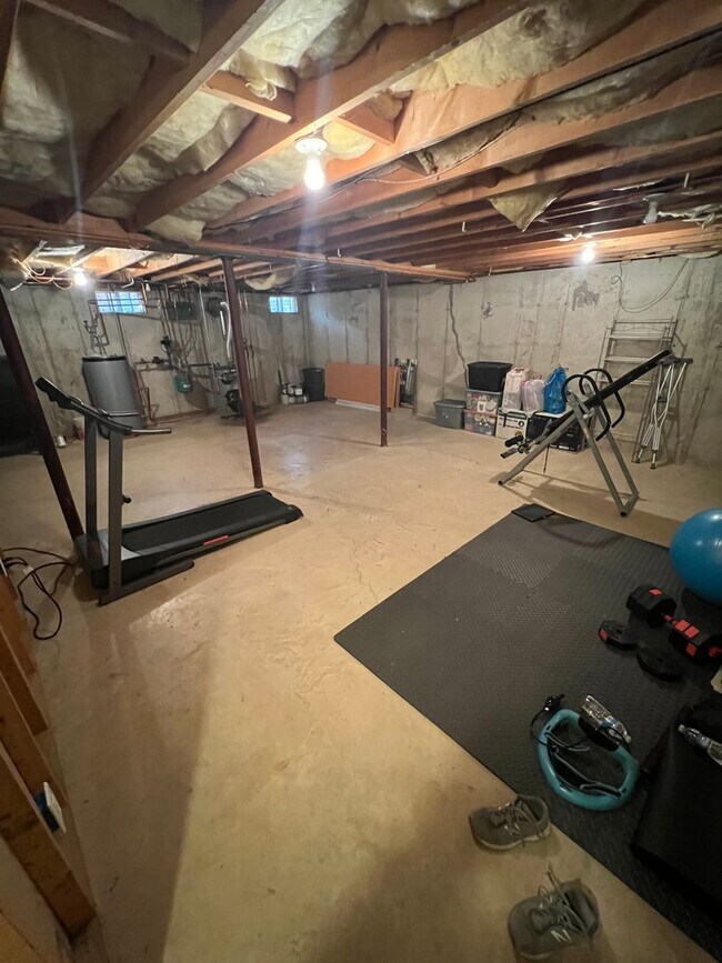 Building Photo - 2 Folly Brook Terrace