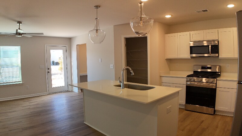 Building Photo - 205 Higher Ct