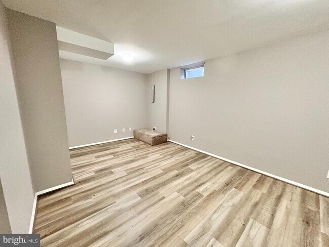 Building Photo - 8263 Burning Forest Ct