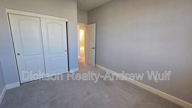 Building Photo - 2149 Neuer Dr