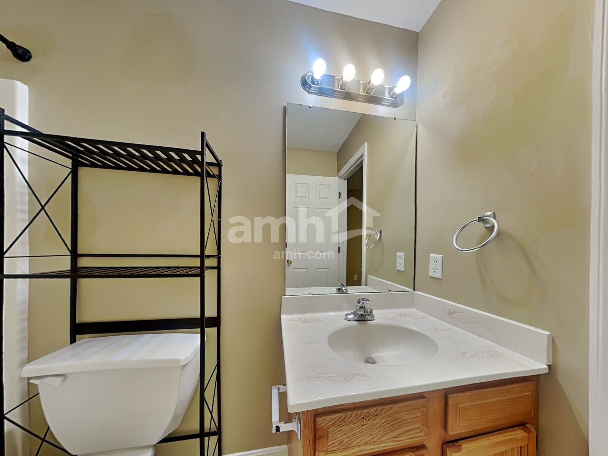 Building Photo - 643 Cassel Creek Dr