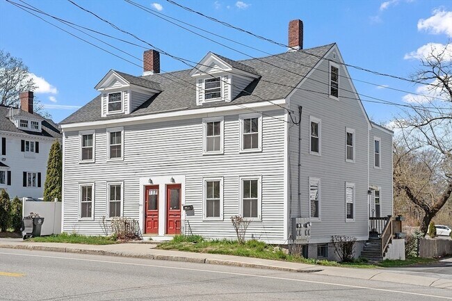 Building Photo - 301 S Main St