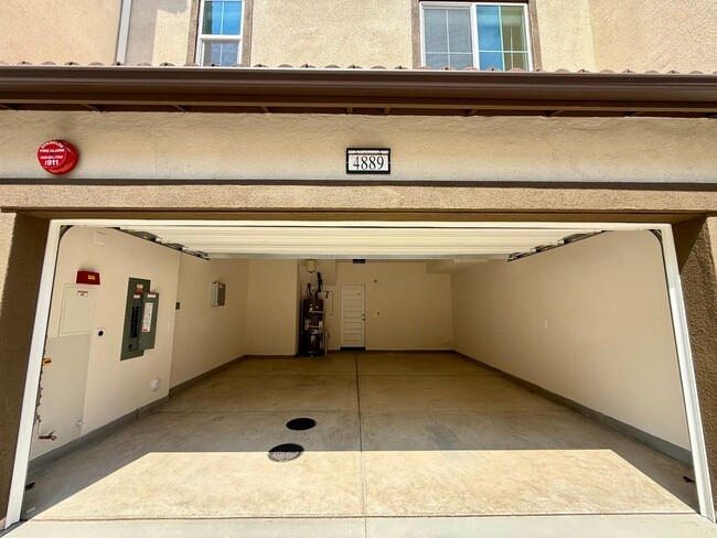 Building Photo - 4889 Merida Way