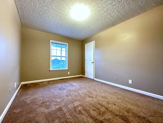 Building Photo - Single-Family in Oak Grove, KY--Deck and Large Backyard!