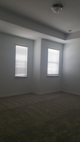 Building Photo - 15535 Willow Arbor Cir