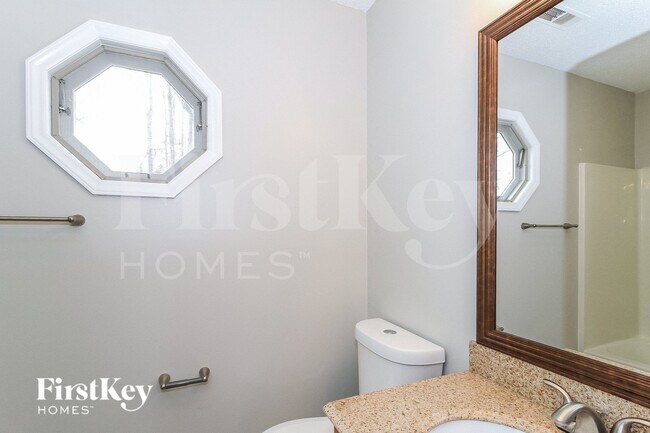 Building Photo - 3110 Glenshire Dr