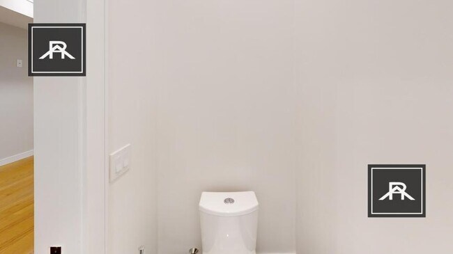 Building Photo - 3 bedroom in Boston MA 02116