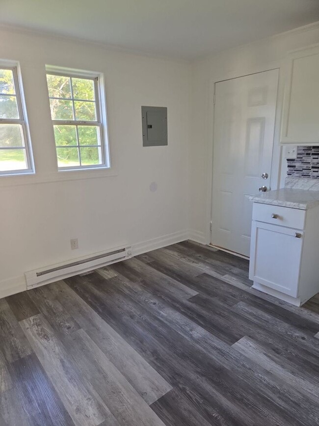 Building Photo - Newly remodeled home is located in Lancaster, SC 29720.