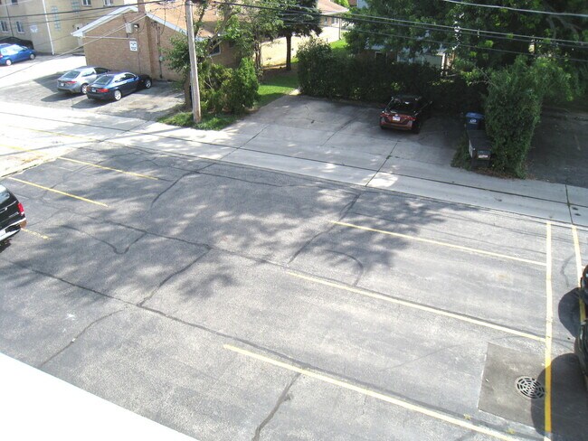 Building Photo - 1235 Harding Ave