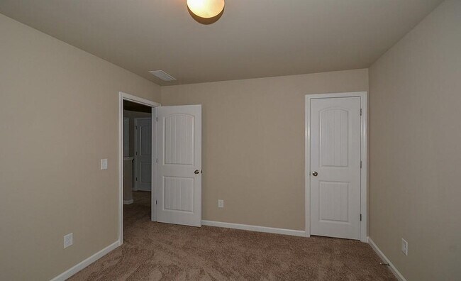Building Photo - 313 Woodson Way