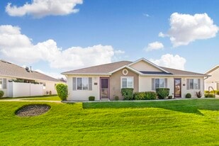 Building Photo - 209 Long Island Ave