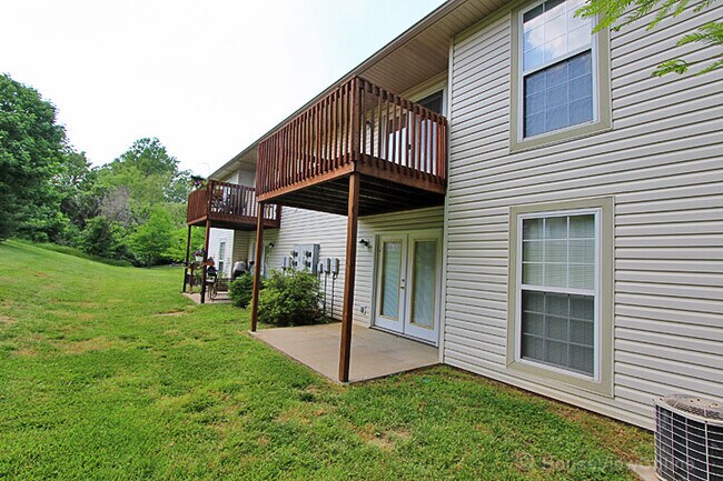 Building Photo - 2831 Hemlock Ct