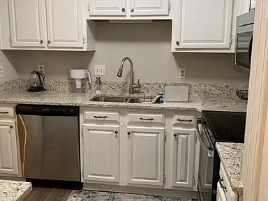 Building Photo - 403 Gadland Ct